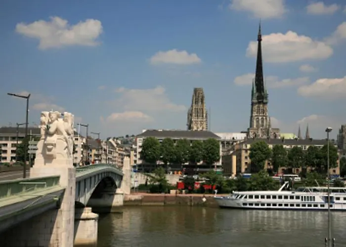 Holiday home Gite Gites De France - La Petite Maison *